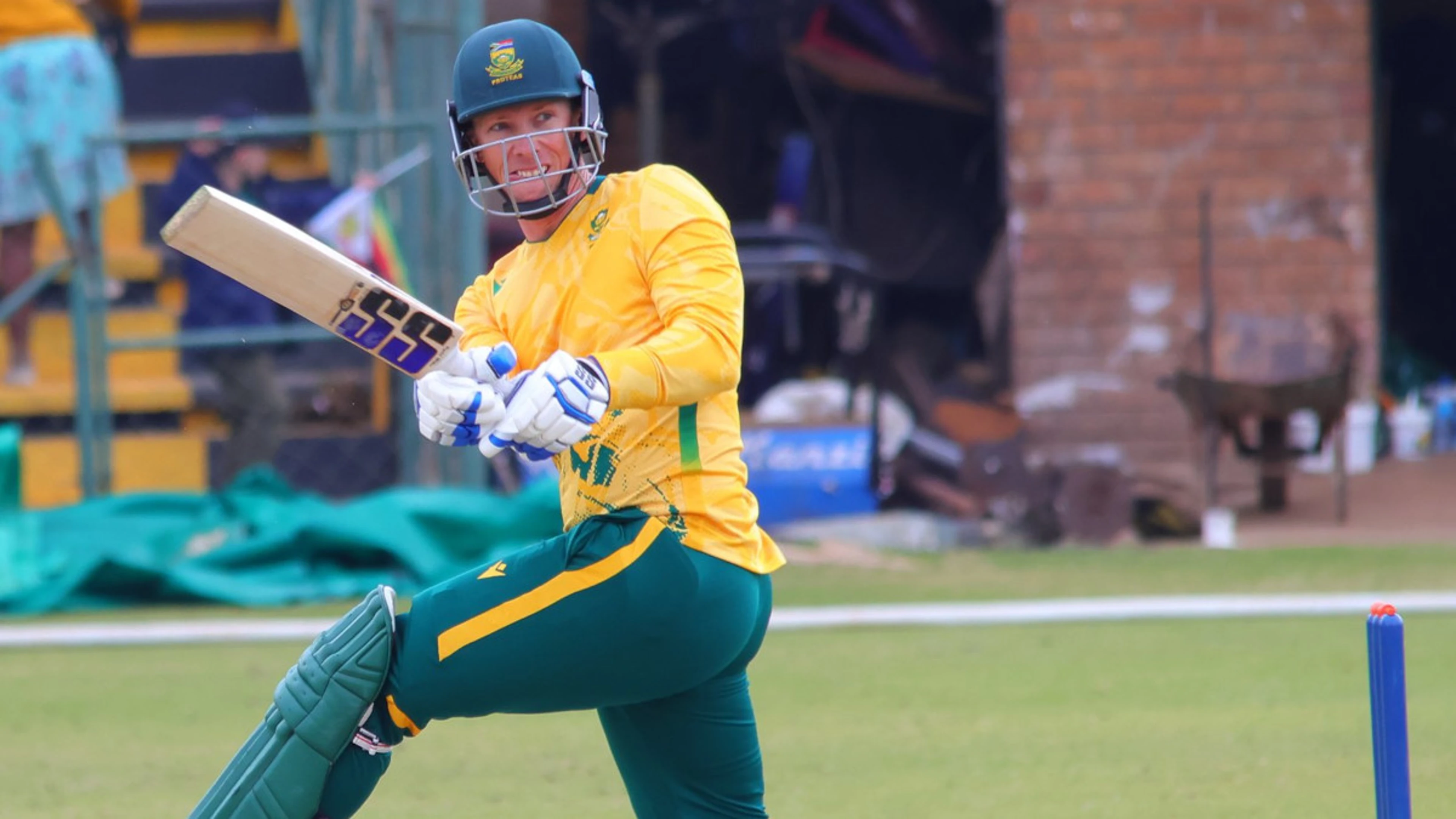 Rassie van der Dussen 52* Runs | Zimbabwe v South Africa | 4th T20 Tri-Series