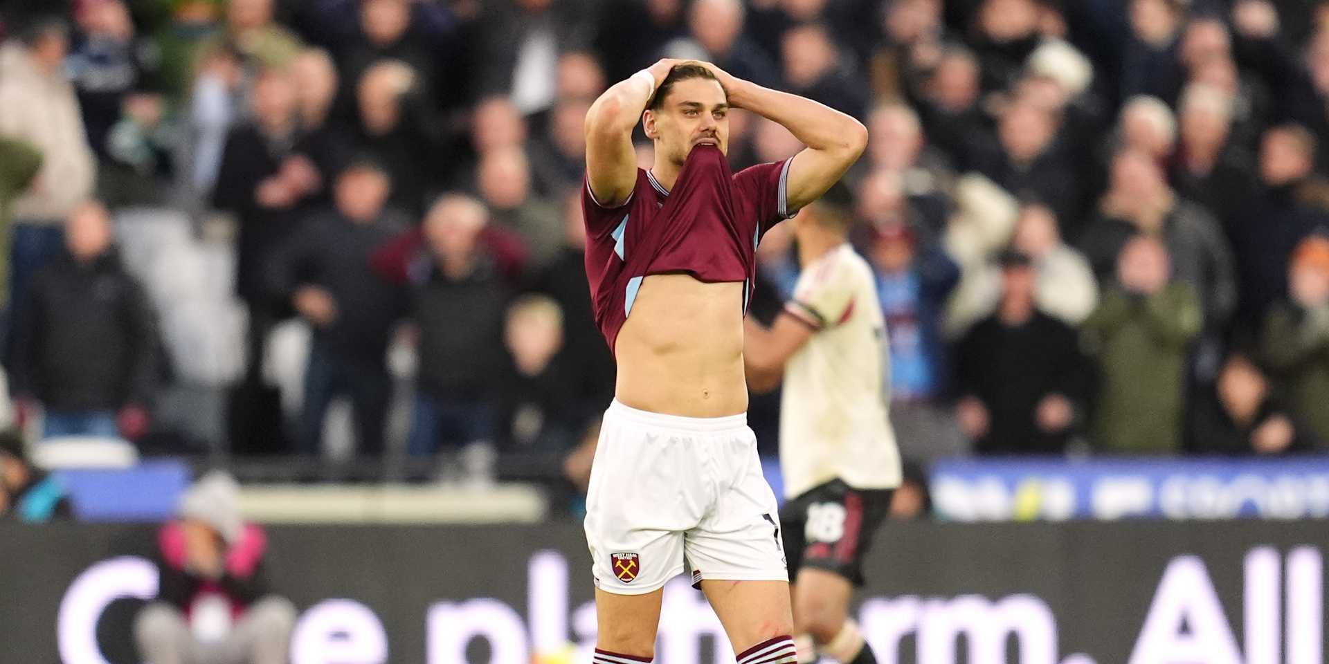 Paqueta 'suffering' following red card, says West Ham boss Nuno