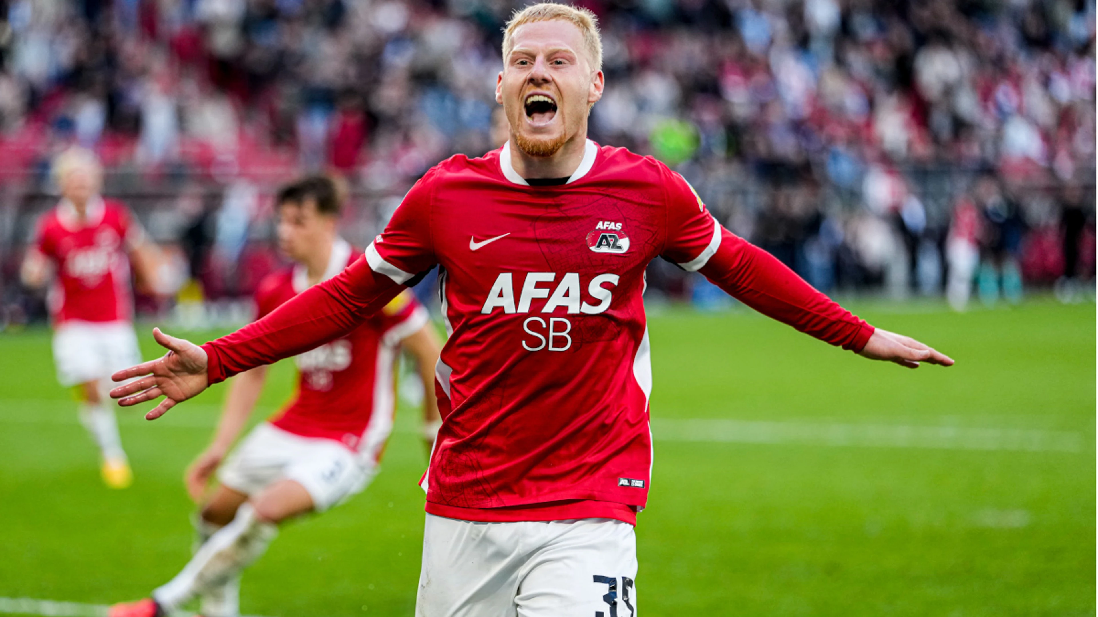 Striker Meerdink gets first call-up for Netherlands