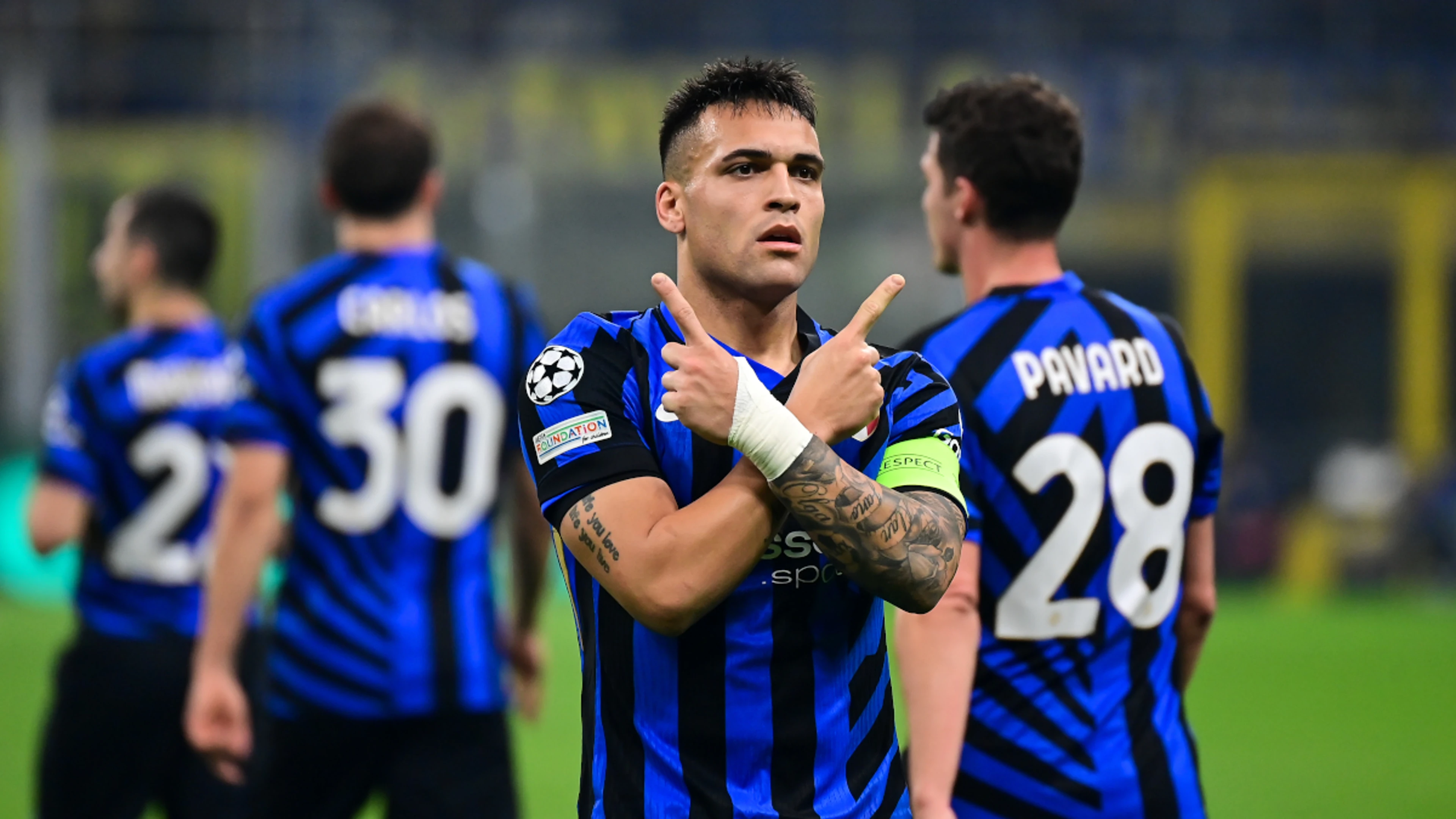 Inter roll into Milan derby with leaders Napoli in their sights