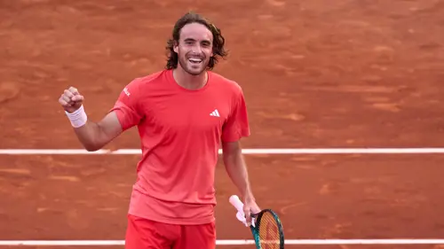 Tsitsipas saves two match points to reach Barcelona semifinals