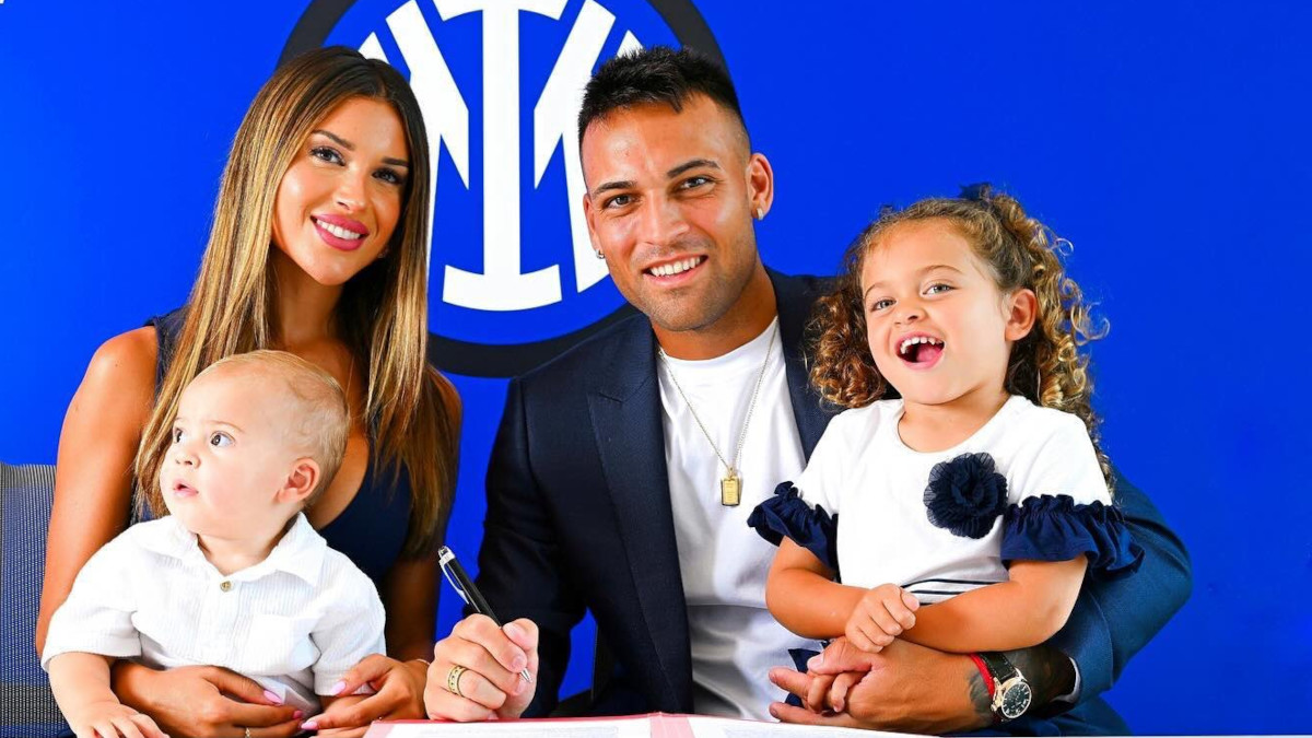 Lautaro Martinez signs new Inter deal until 2029