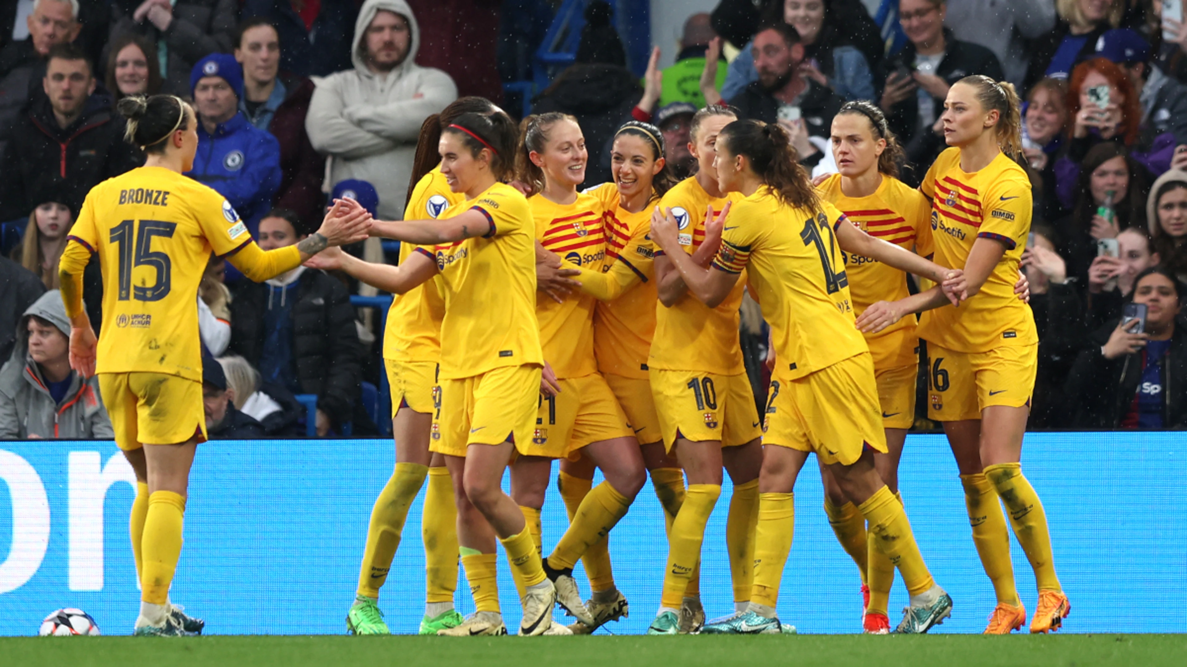 Holders Barca beat Chelsea to reach Champions League final