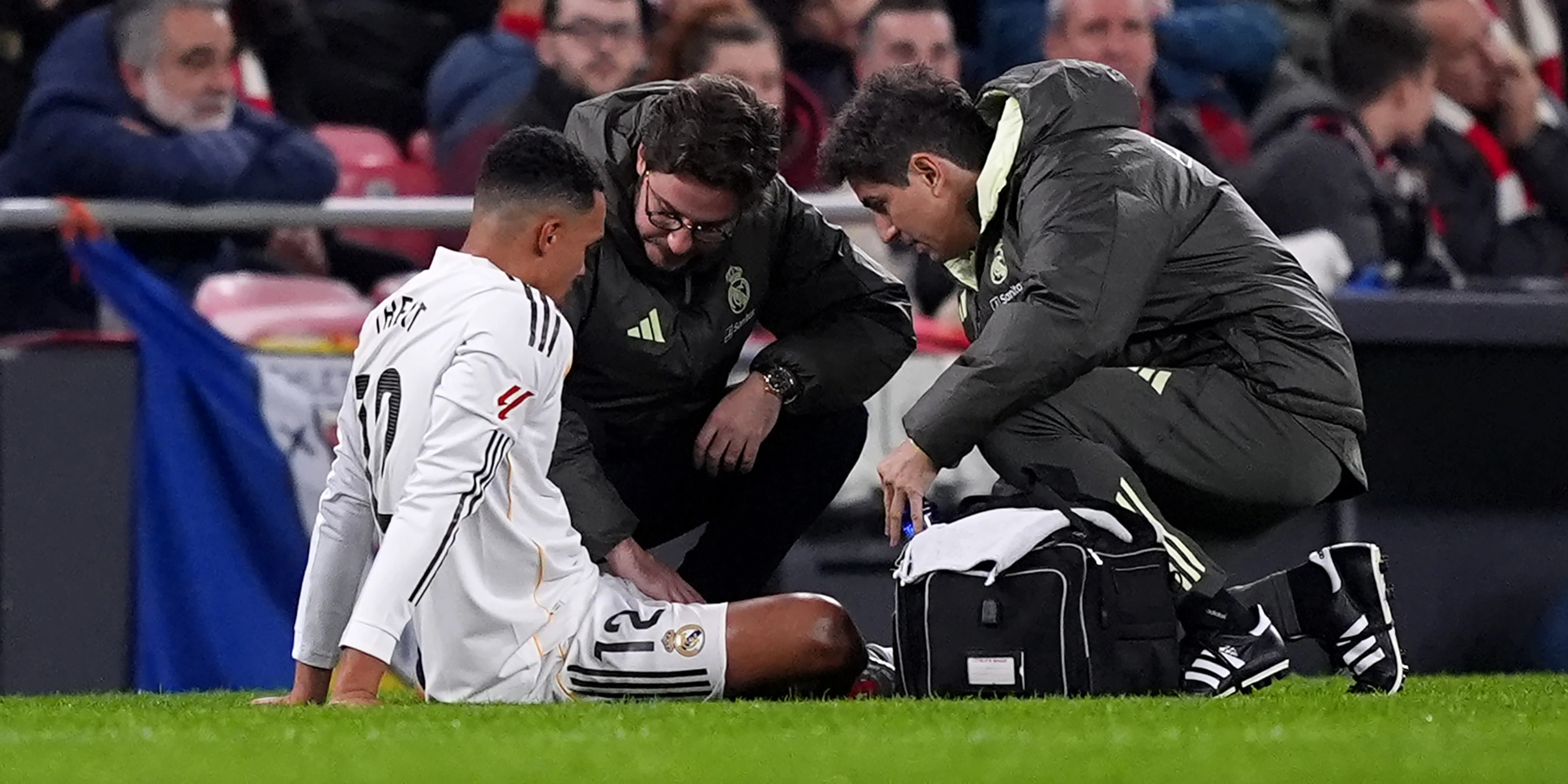 Real's Alexander-Arnold out for two months with thigh injury