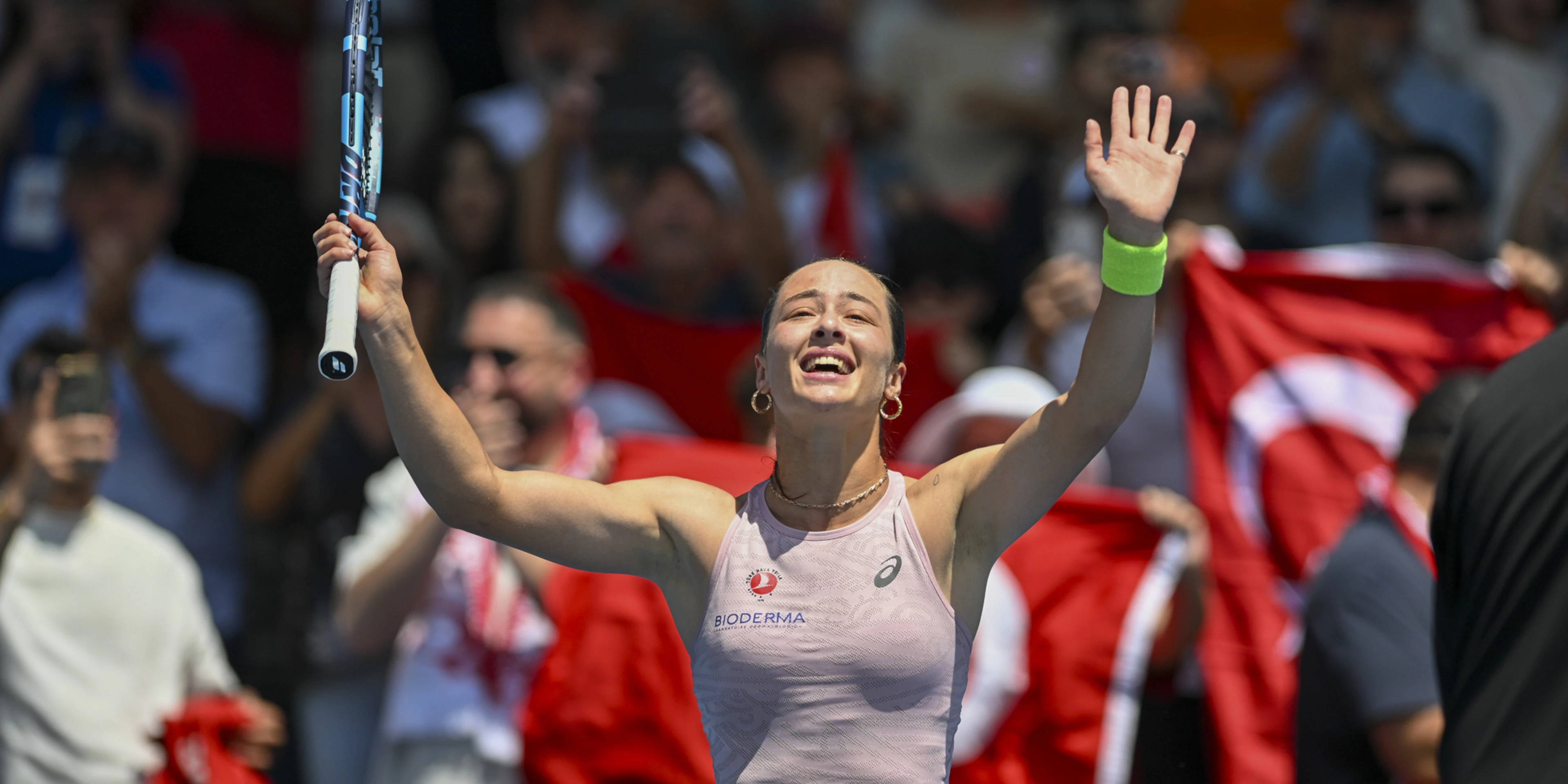 Turkey's Sonmez soaks in acclaim on historic Melbourne run