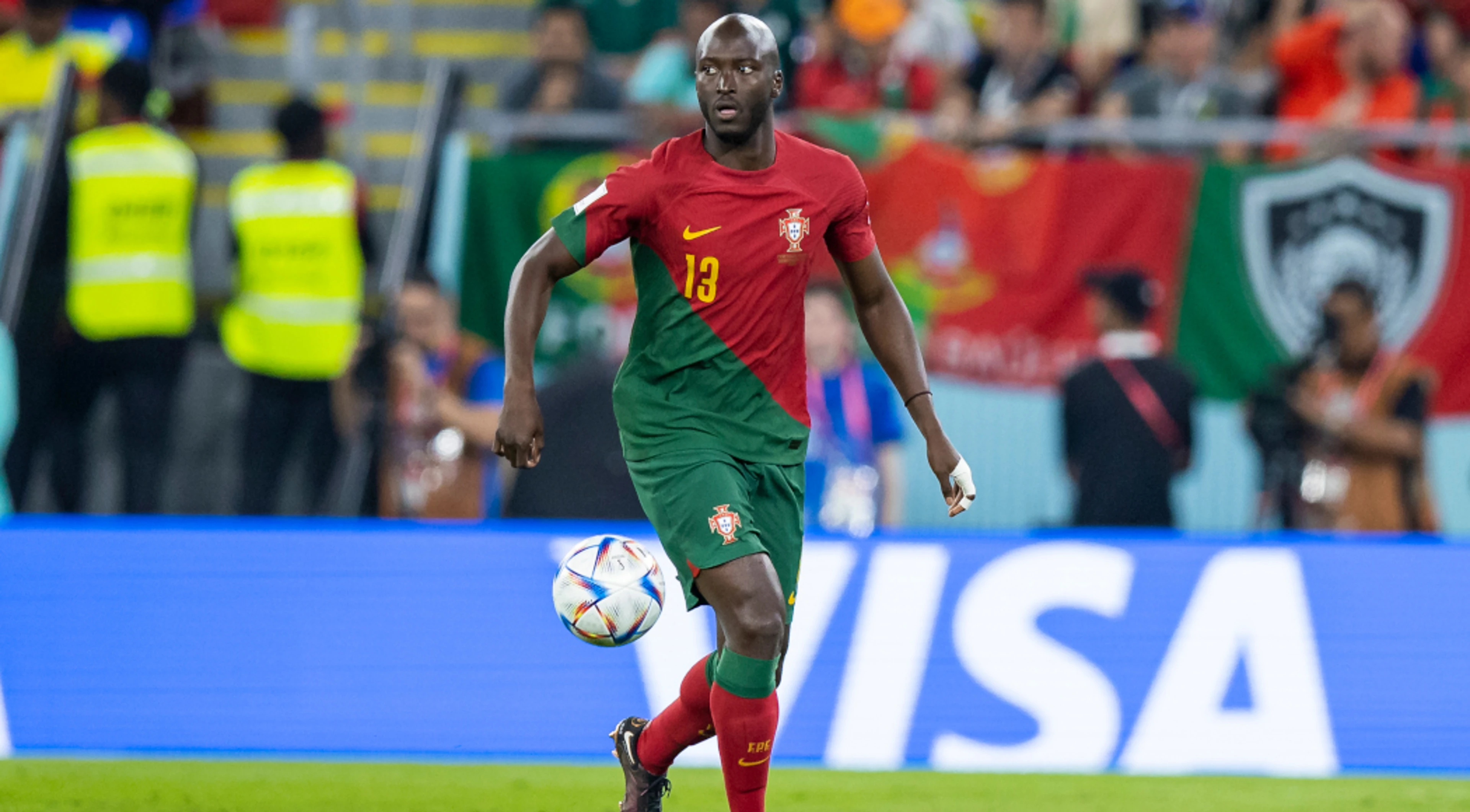 Portugal's Pereira suffers broken ribs in training