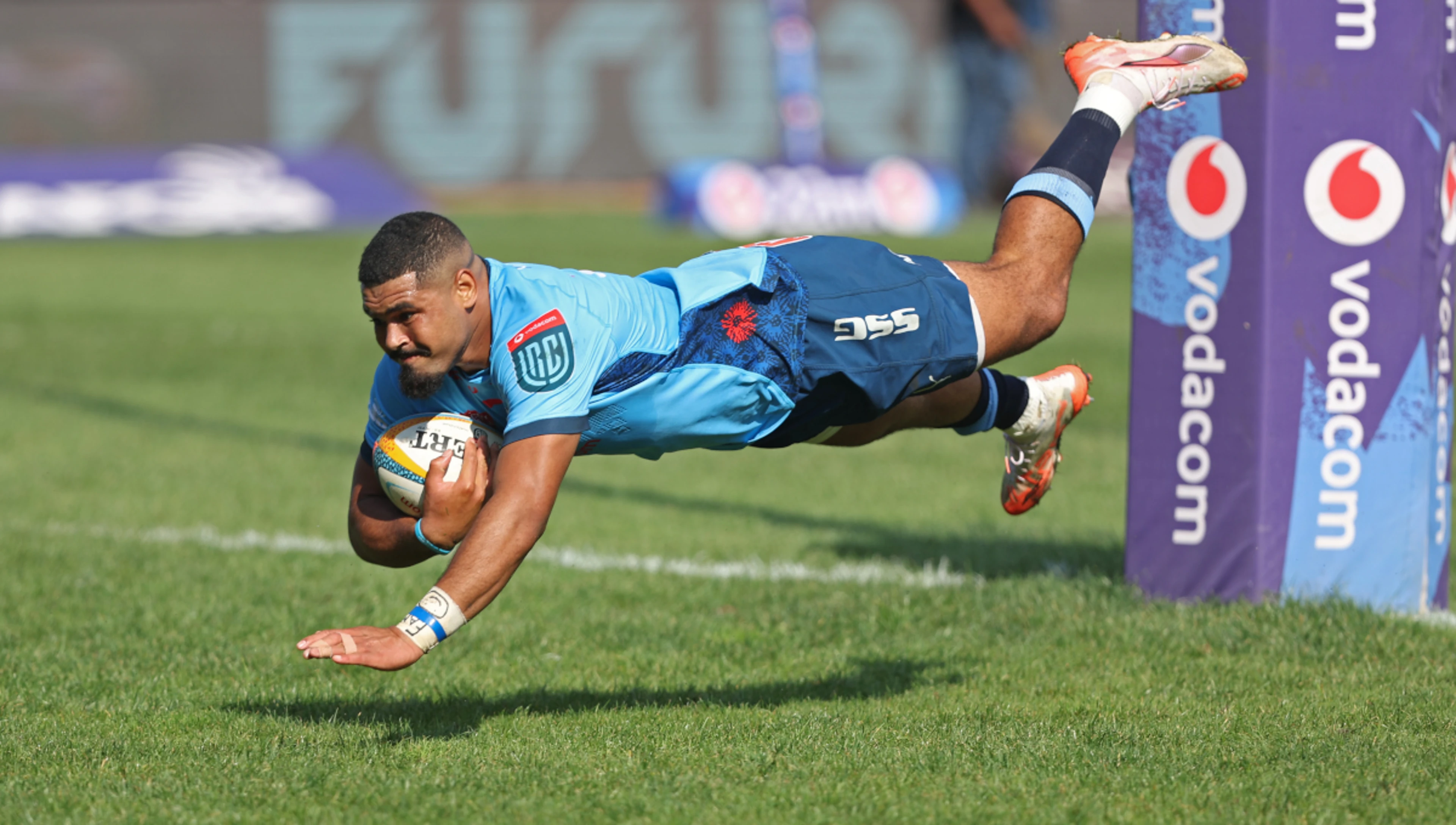 Nine-try Bulls thump Zebre