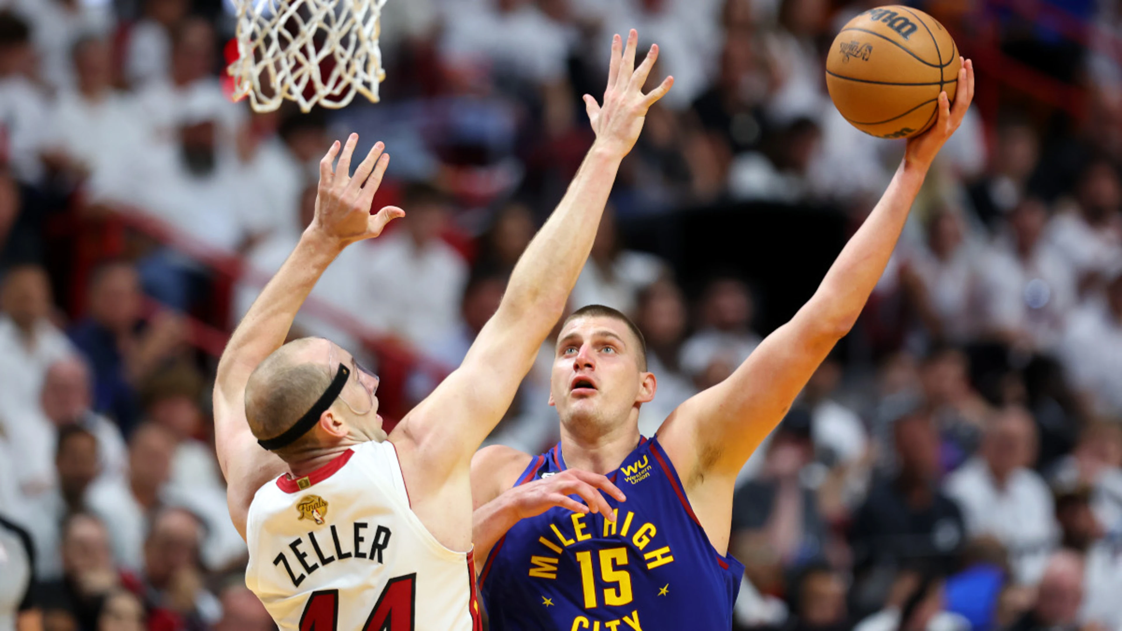 Nuggets take Game 3 at Miami