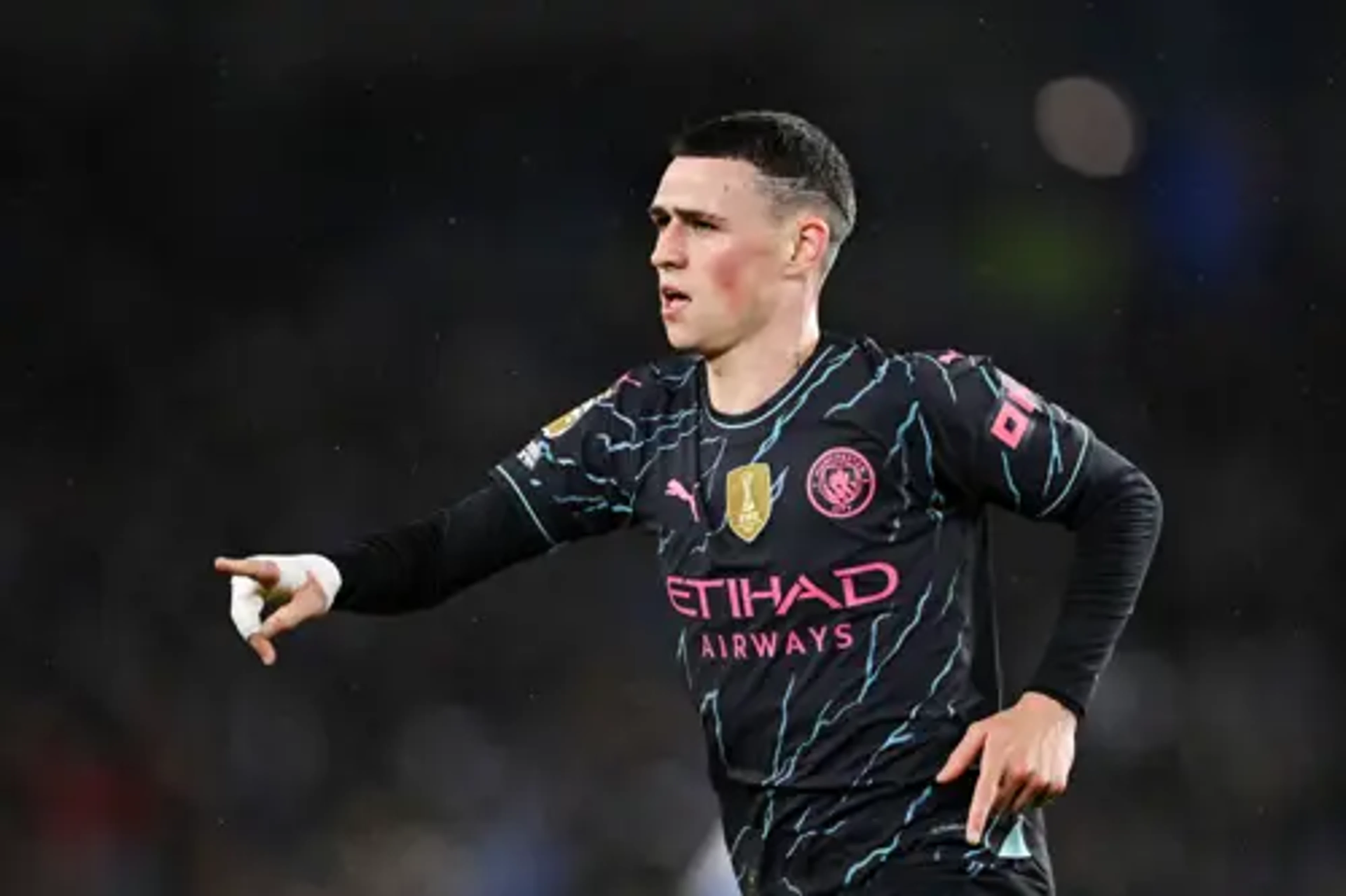 Man City crush Brighton to close gap on Arsenal in title race