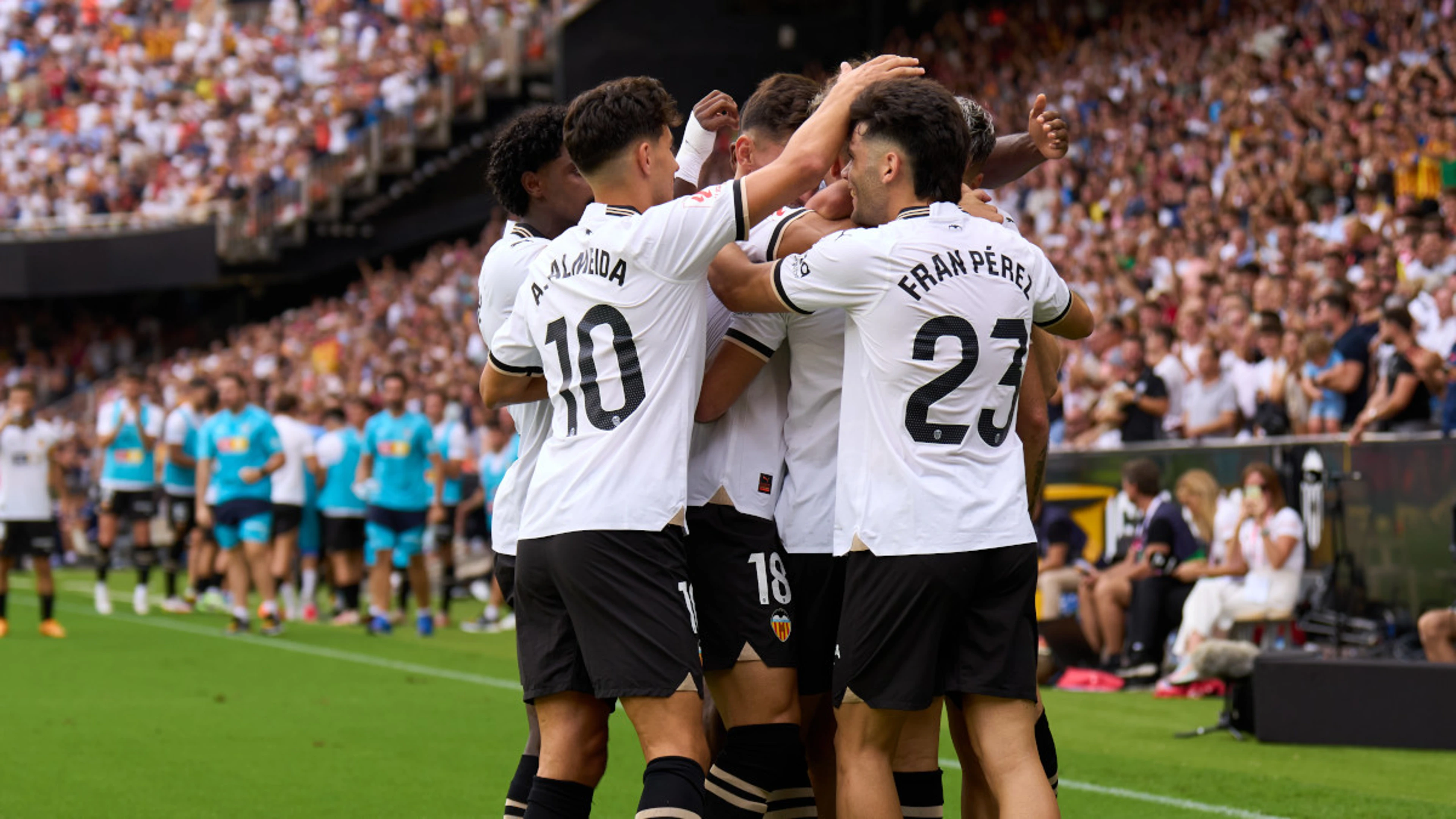 Valencia stun 'weakest' Atletico as Barca cruise against Real Betis