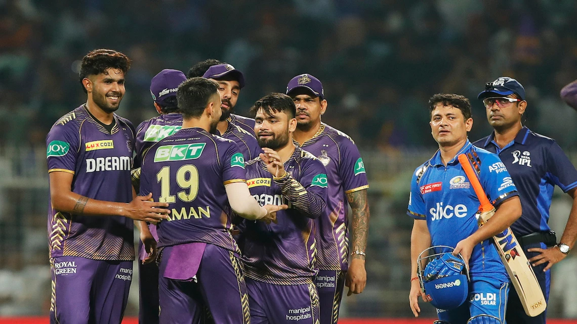 Knight Riders spinners fight back to earn win over Mumbai Indians