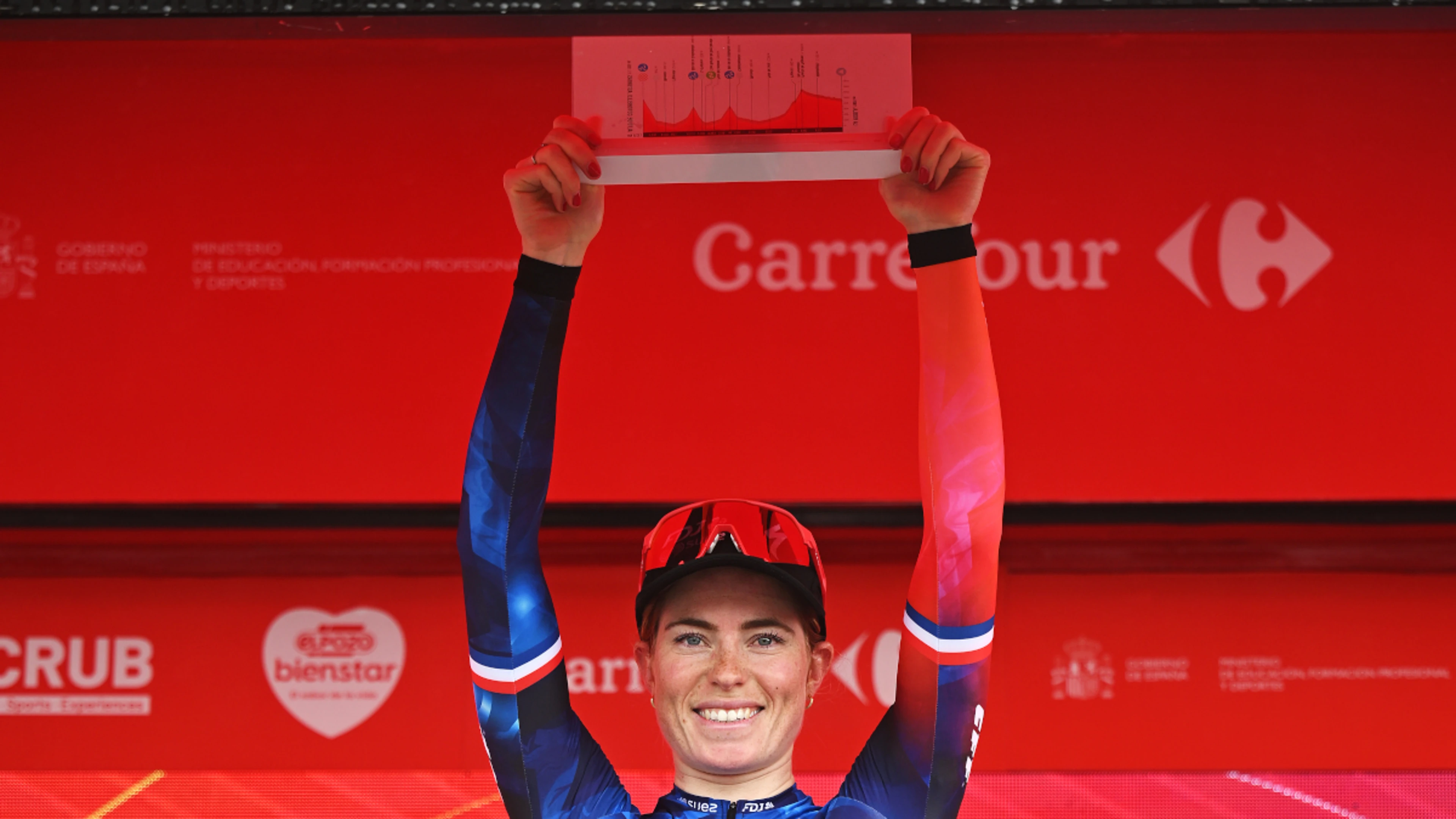 Vollering wins women's Vuelta for second straight year
