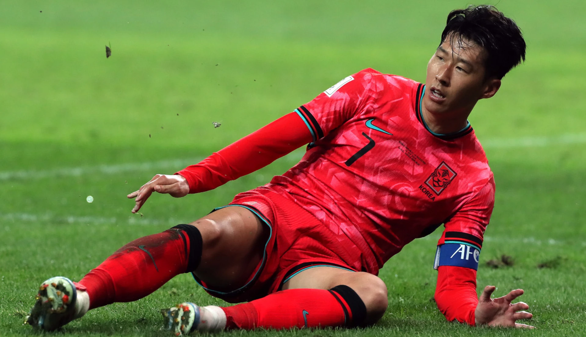 Son Heung-min urges S. Korea fans to back new coach