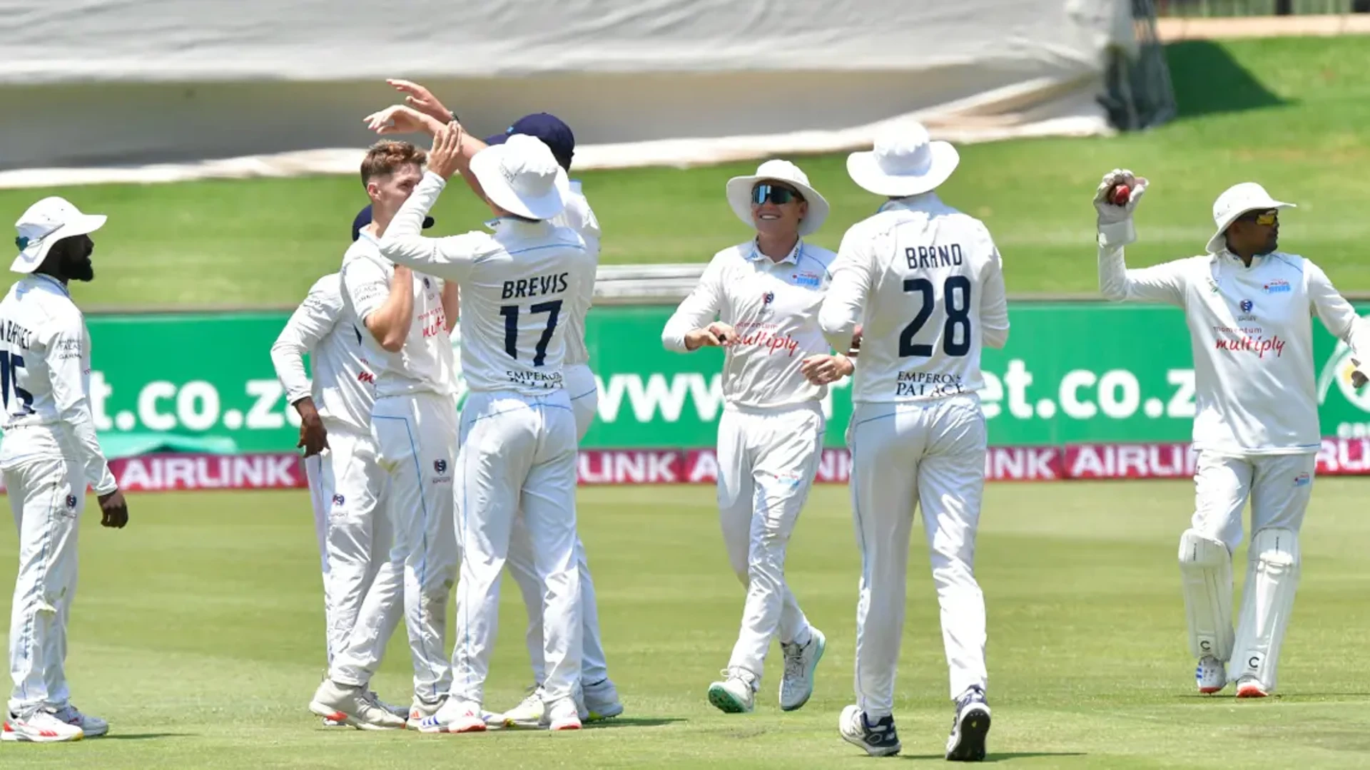 DAY 3: Impressive Titans crush Knights