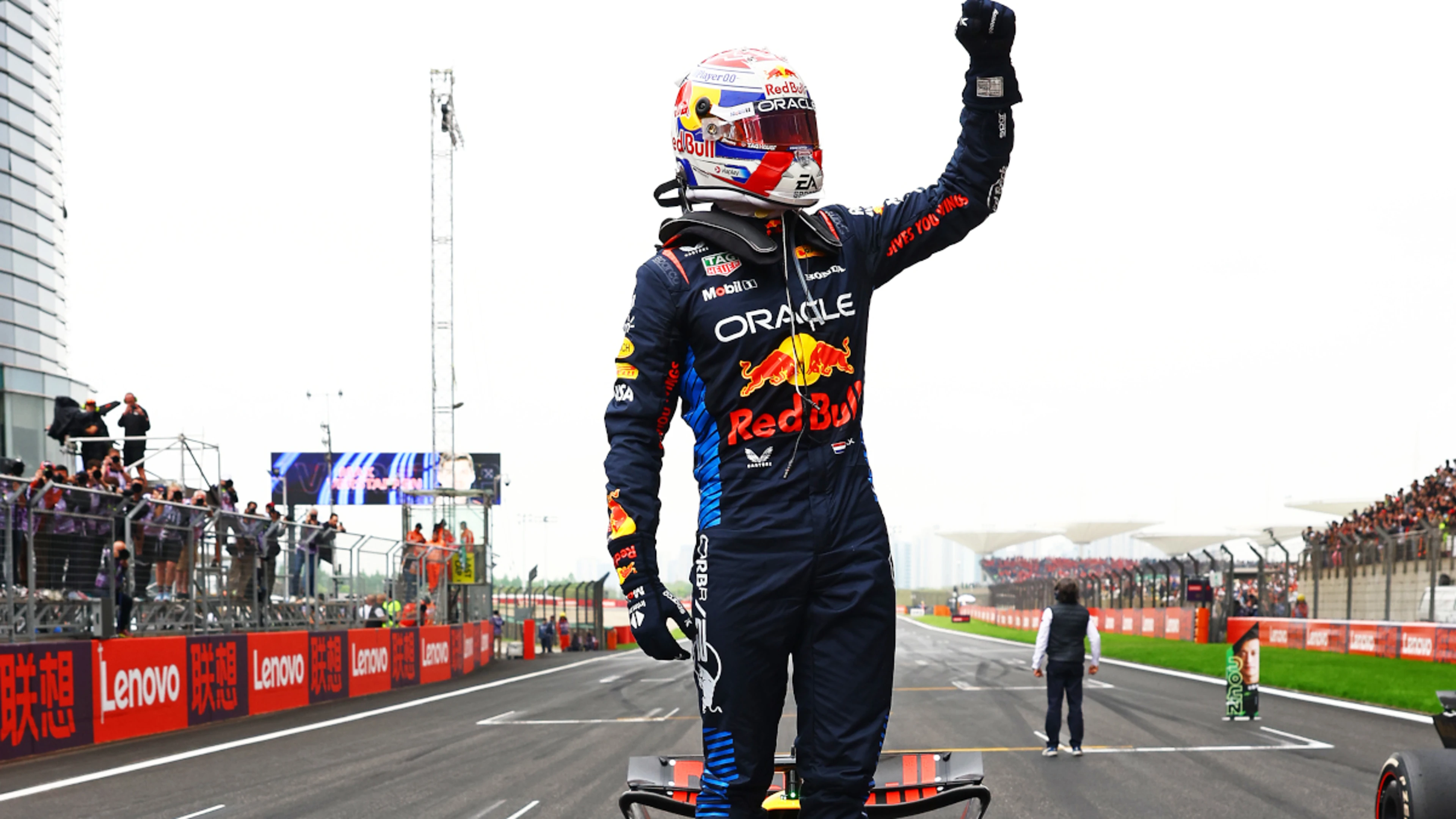 Verstappen wins Chinese Grand Prix to extend title grip