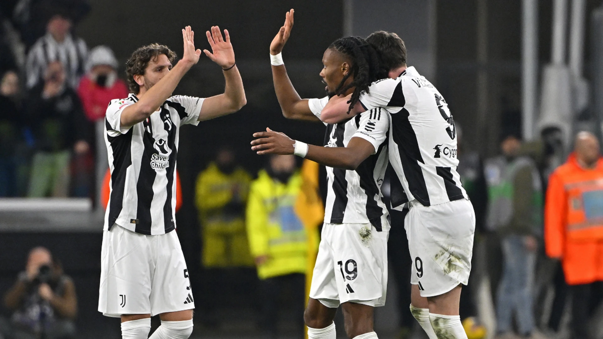 Vlahovic misses penalty as Juve suffer shock Coppa Italia exit to Empoli