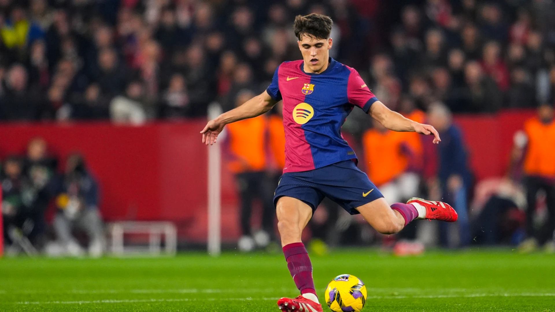 Teen star Cubarsi signs new Barca deal until 2029