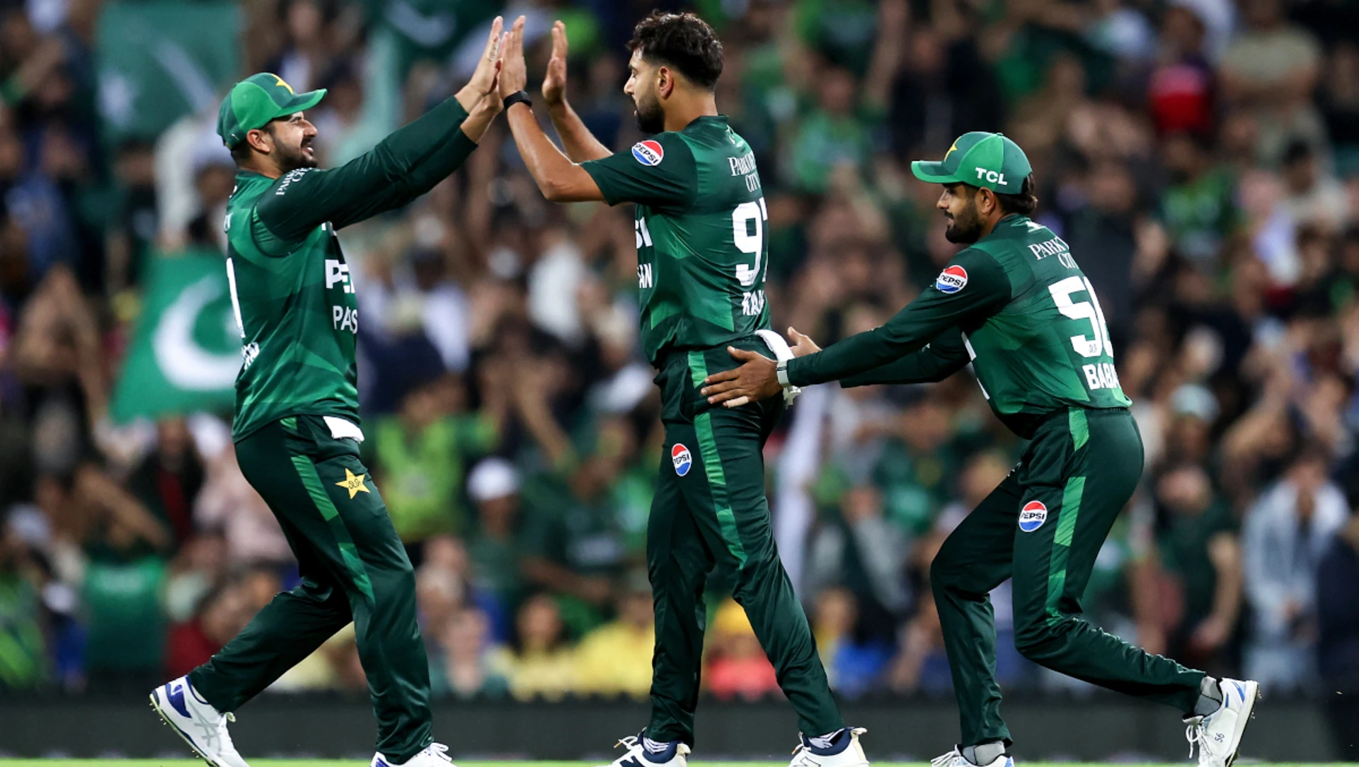 Rauf takes four as Pakistan hold Australia to 147-9 in 2nd T20