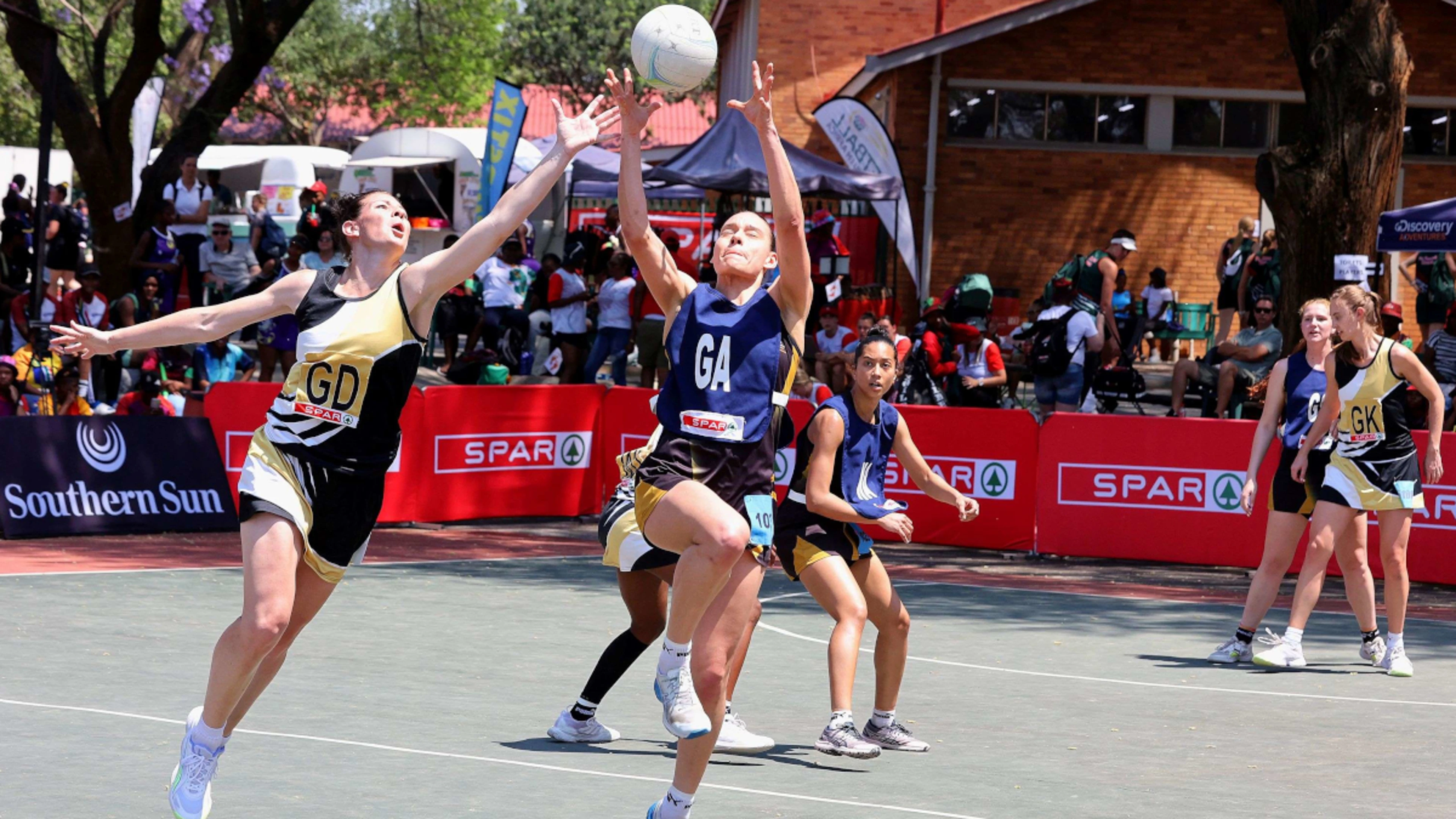    Johannesburg and Mangaung  to meet in the Spar national netball final