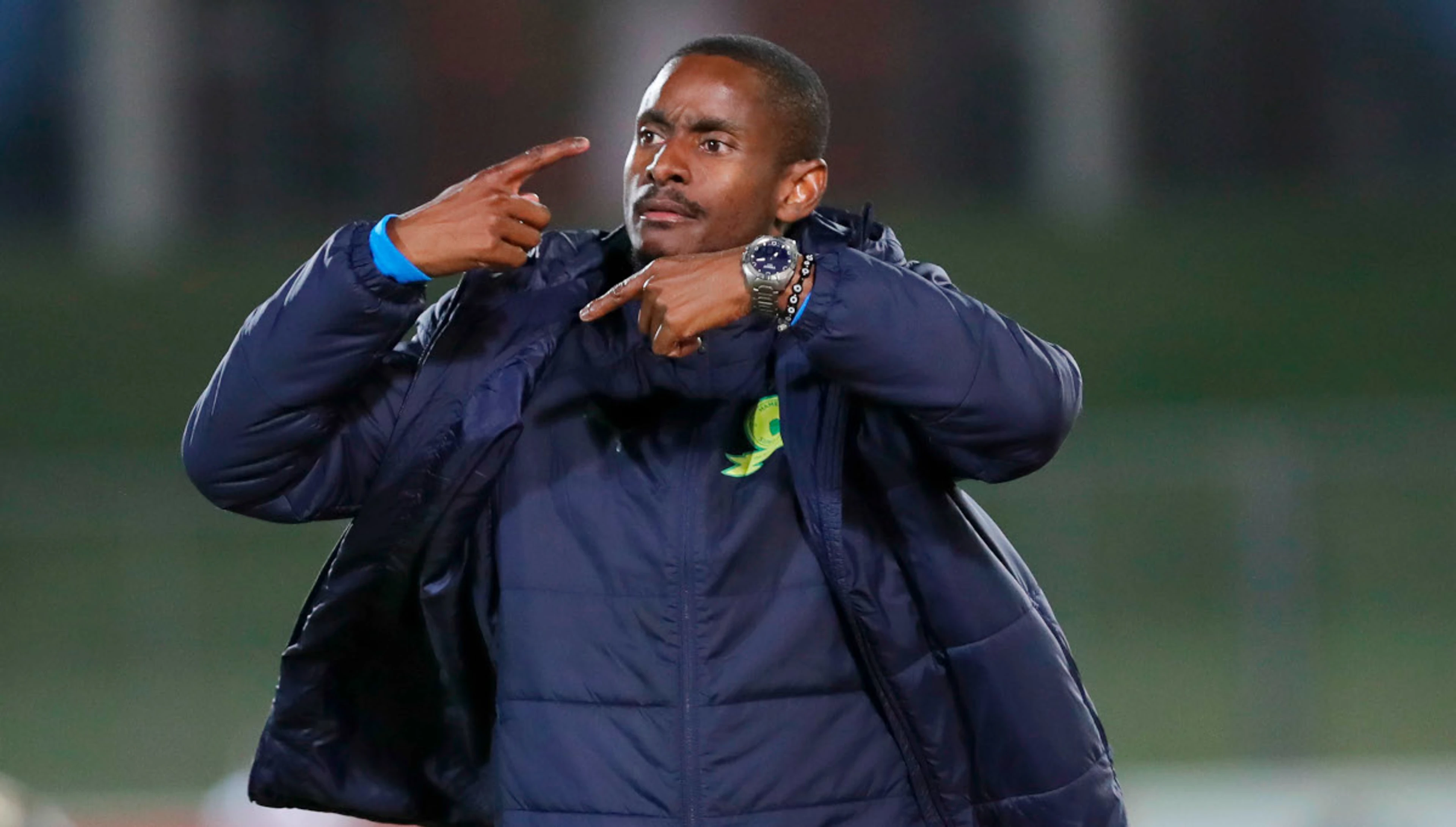 Rulani Mokwena agrees new Sundowns deal