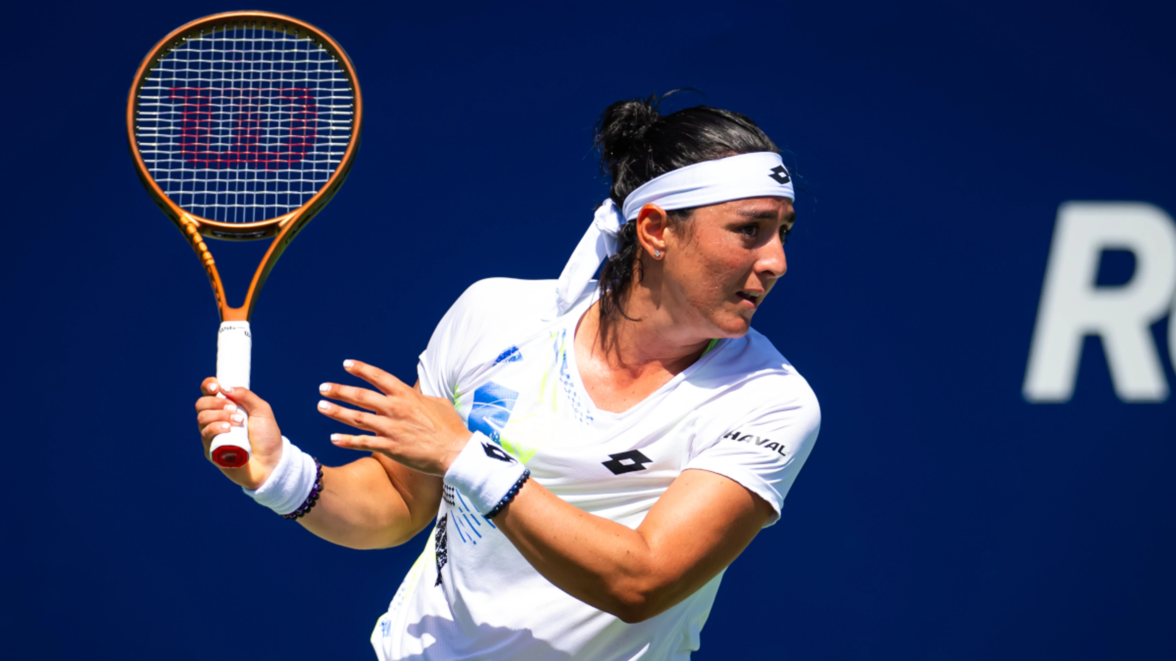  Jabeur wins fifth WTA title with demolition in Ningbo final