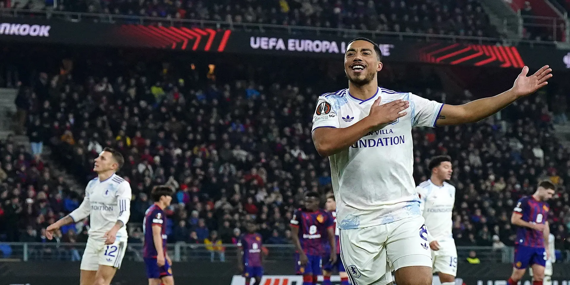 EUROPA WRAP: Villa and Forest win, Celtic thrashed by Roma