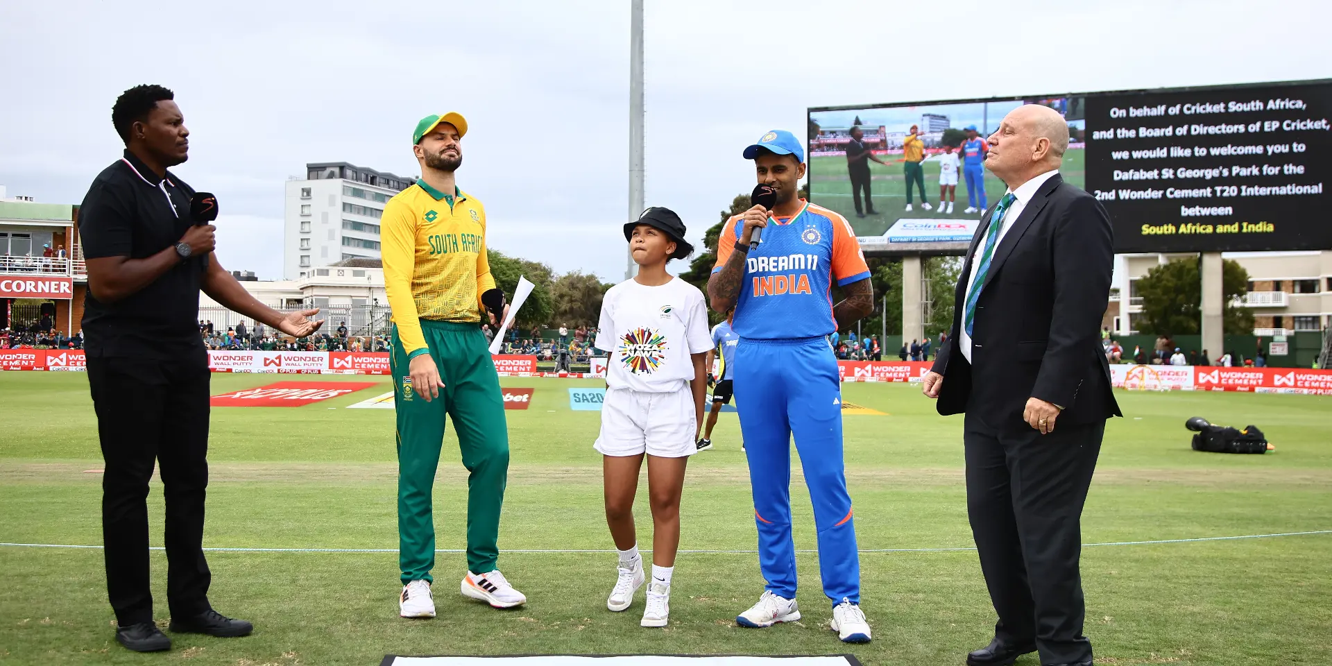 India bowl v South Africa
