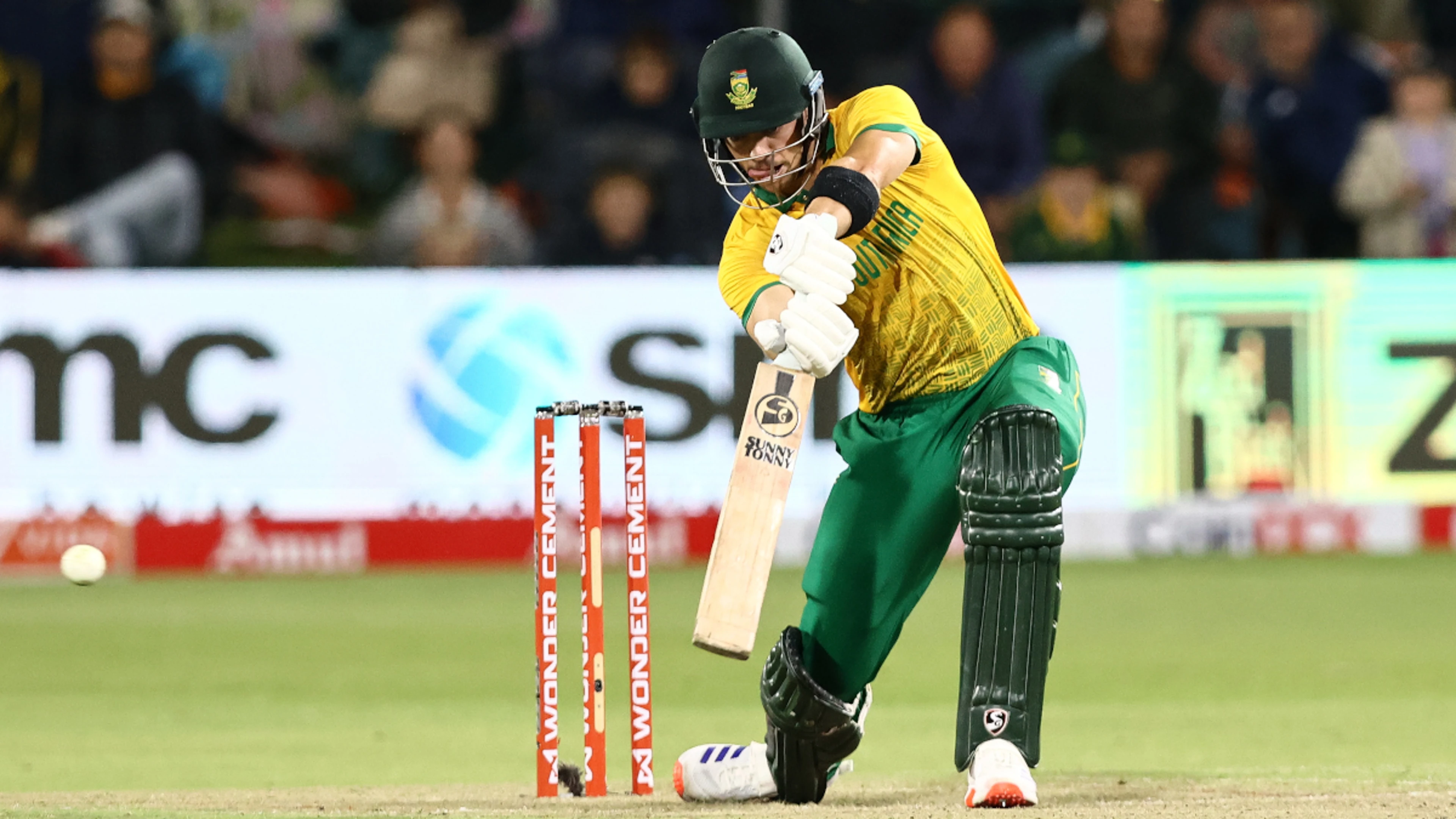 Stubbs, Coetzee save Proteas' blushes to level series against India