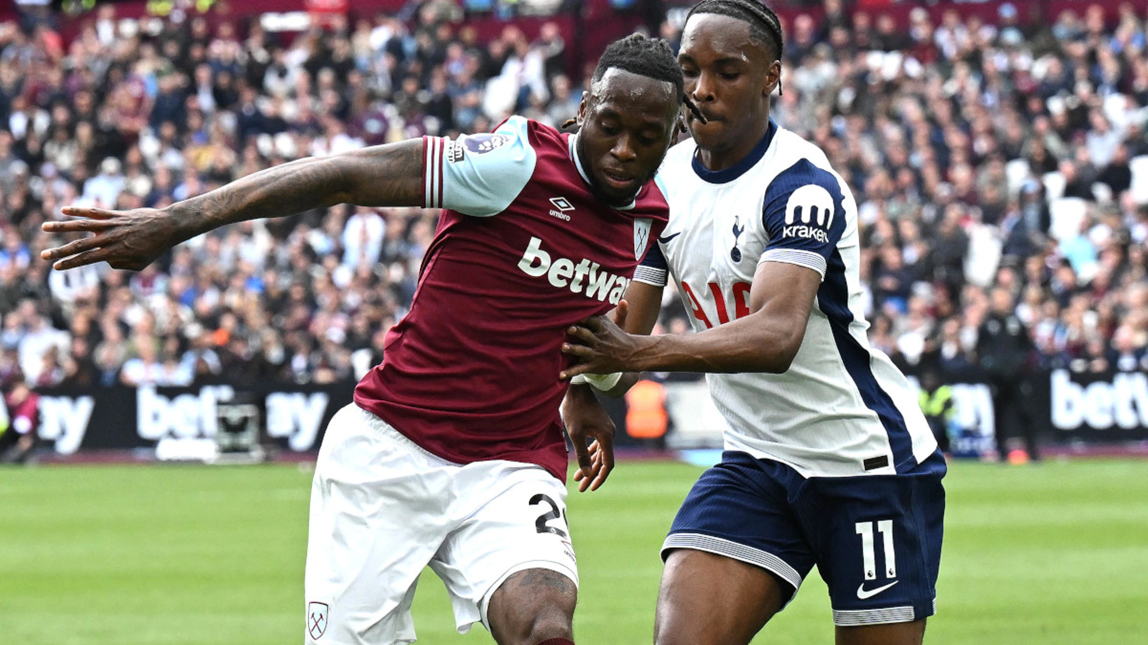 Hammers and Spurs keep up poor league form in disappointing draw