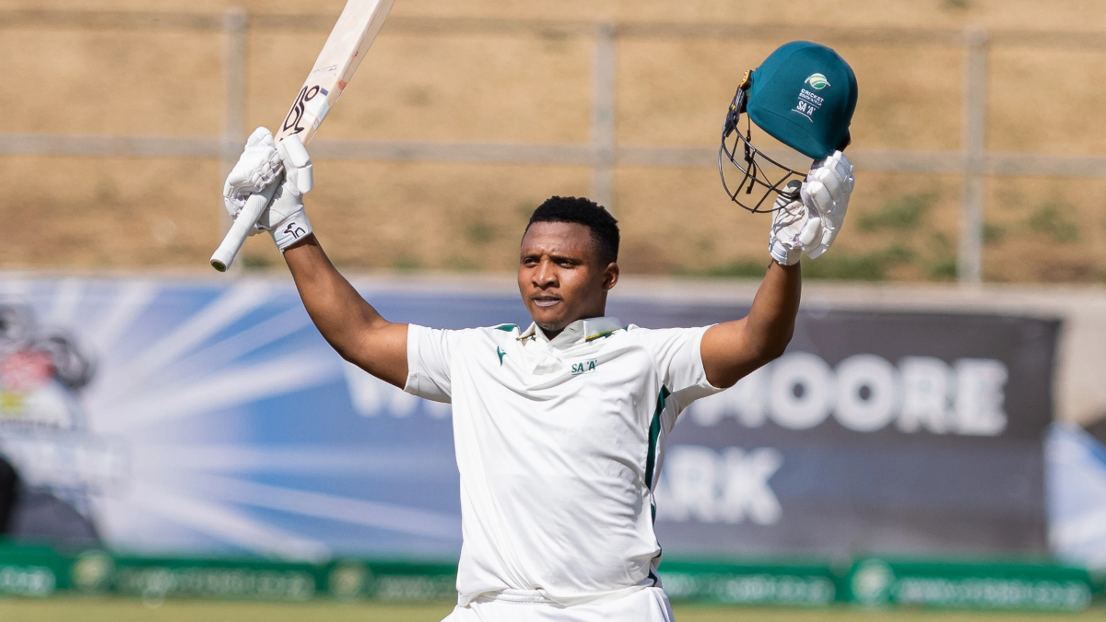 Qeshile, Van Vuuren career-bests keep SA A in hunt