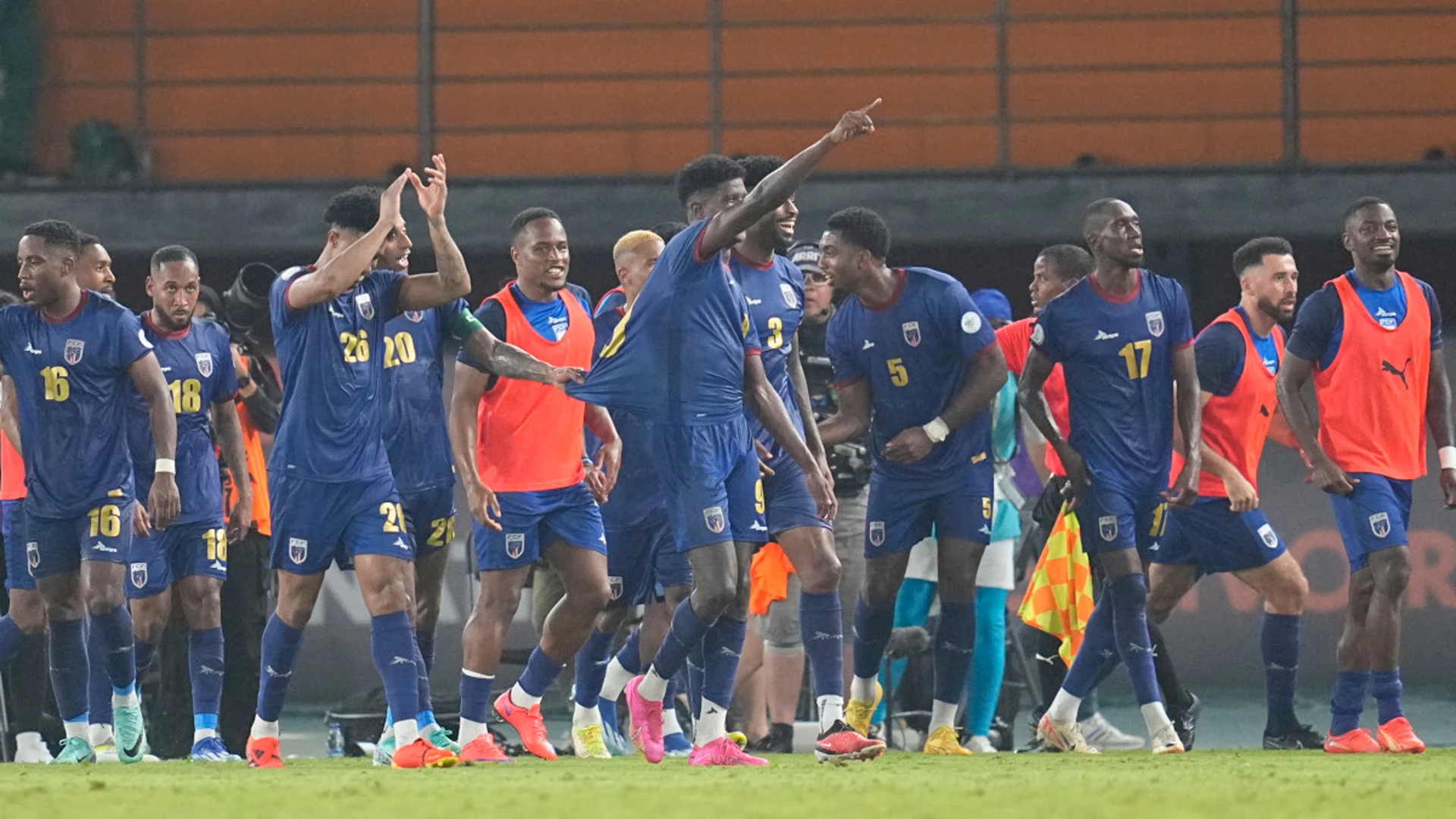 Cape Verde hold Egypt but Pharaohs scrape through