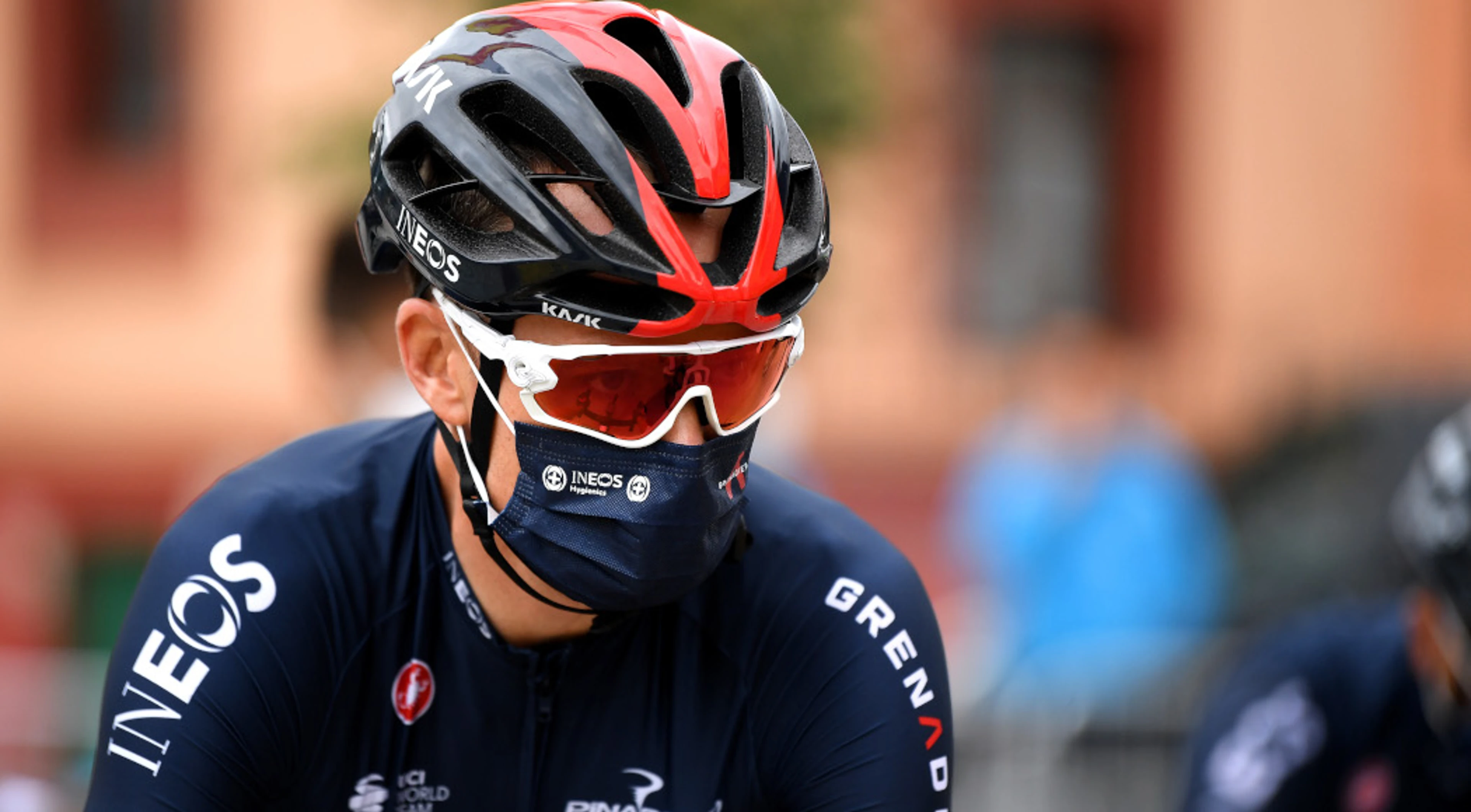 Froome out of Dauphine through illness