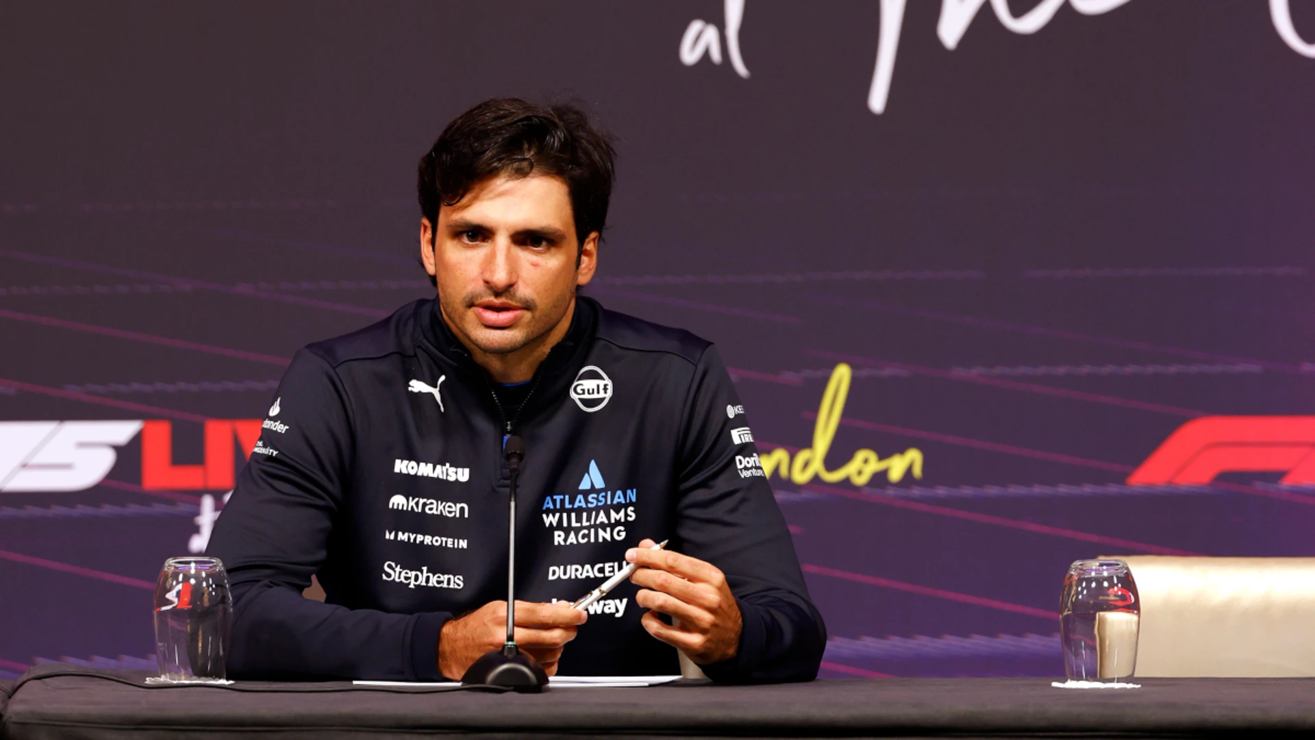 Sainz takes seat as a director of F1 drivers union